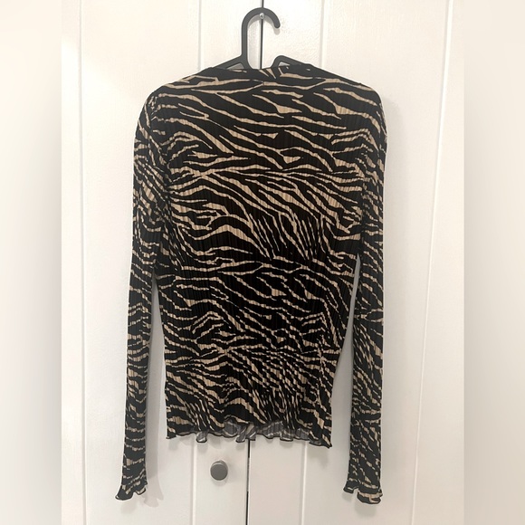 Rails Top. Size L. - Picture 2 of 6